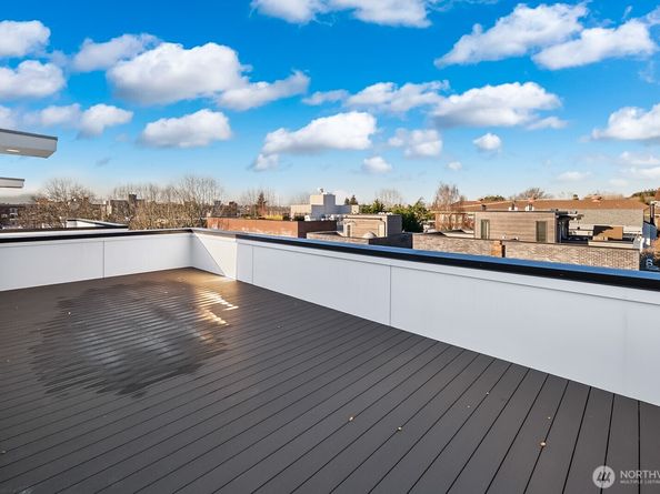 505 11th Avenue E, Seattle WA 98102