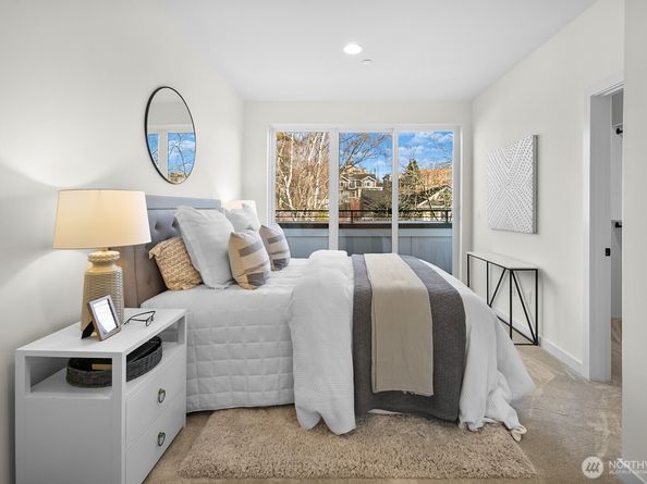 505 11th Avenue E, Seattle WA 98102