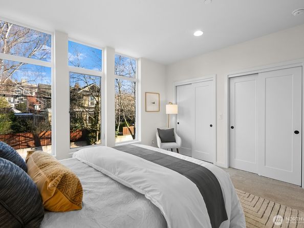 505 11th Avenue E, Seattle WA 98102