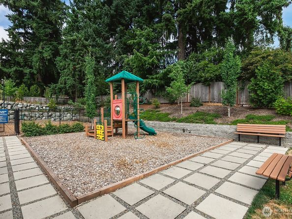 6645 NE 189th Court 3, Kenmore WA 98012