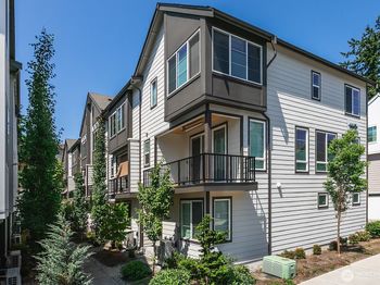 6645 NE 189th Court