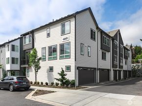 6645 NE 189th Court 3, Kenmore WA 98012