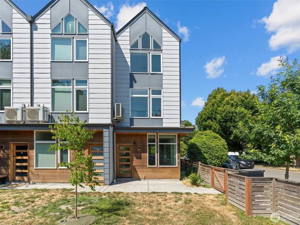 1058 S Cloverdale Street C, Seattle WA 98108