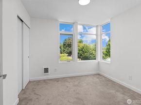 1058 S Cloverdale Street C, Seattle WA 98108