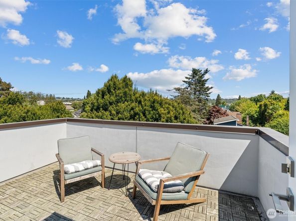 1058 S Cloverdale Street C, Seattle WA 98108