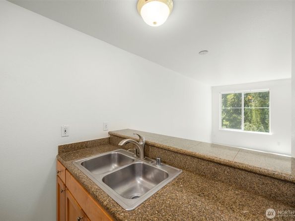 300 10th Avenue A310, Seattle WA 98122
