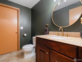 7260 E Last refuge Way, Port Orchard WA 98366