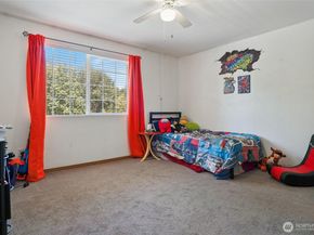 7260 E Last refuge Way, Port Orchard WA 98366