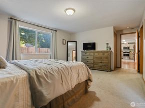 7260 E Last refuge Way, Port Orchard WA 98366