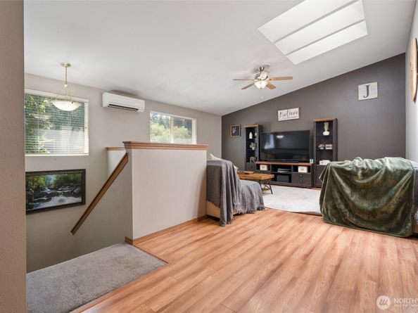 7260 E Last refuge Way, Port Orchard WA 98366