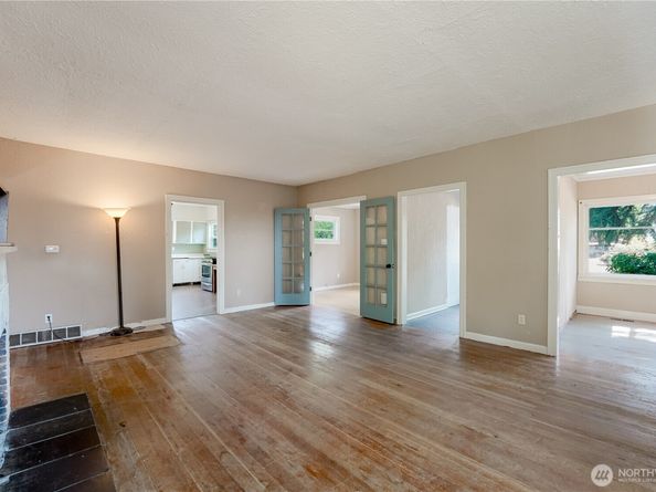 11027 Alton Avenue NE, Seattle WA 98125