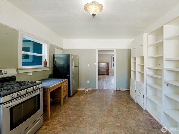 11027 Alton Avenue NE, Seattle WA 98125