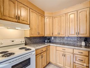 100 Martin Luther King Jr Way 1, Seattle WA 98122