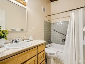 100 Martin Luther King Jr Way 1, Seattle WA 98122