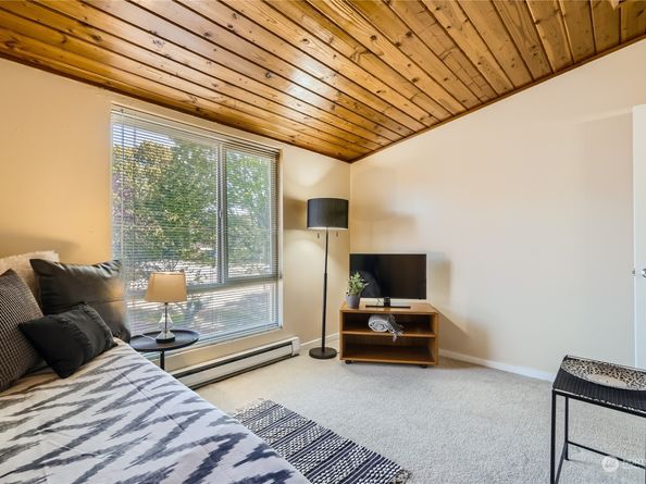 100 Martin Luther King Jr Way 1, Seattle WA 98122