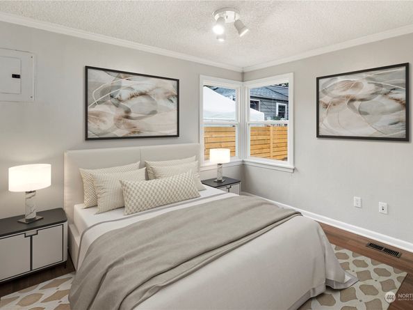 14516 Dayton Avenue N, Shoreline WA 98133