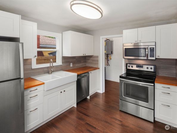 14516 Dayton Avenue N, Shoreline WA 98133