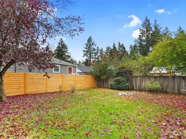 14516 Dayton Avenue N, Shoreline WA 98133