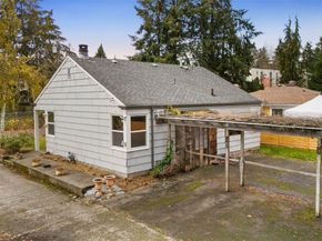 14516 Dayton Avenue N, Shoreline WA 98133