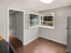 14516 Dayton Avenue N, Shoreline WA 98133