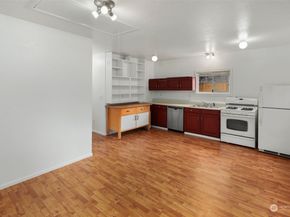 14516 Dayton Avenue N, Shoreline WA 98133
