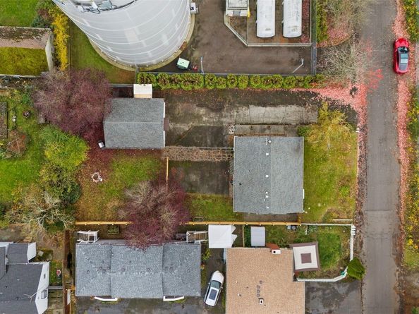14516 Dayton Avenue N, Shoreline WA 98133