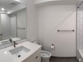 738 D N 92nd Street, Seattle WA 98103