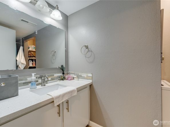 323 75th Street SE A14, Everett WA 98203