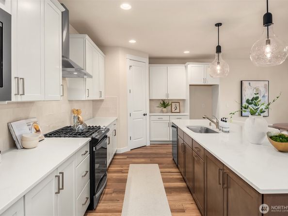 21425 116th Place SE, Kent WA 98031
