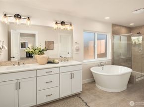 21425 116th Place SE, Kent WA 98031