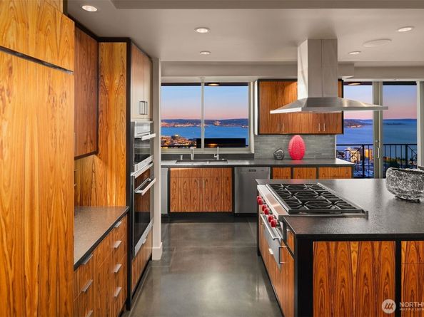 111 W Highland Drive 9E&9W, Seattle WA 98119