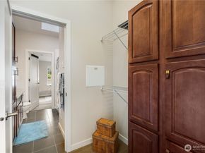 10536 24th Ave NE, Seattle WA 98125