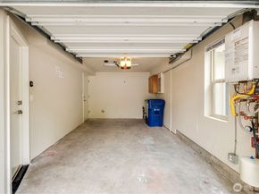10536 24th Ave NE, Seattle WA 98125