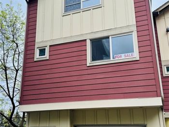 10536 24th Ave NE