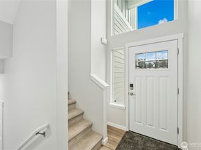 27113 30th Place S 23, Kent WA 98032