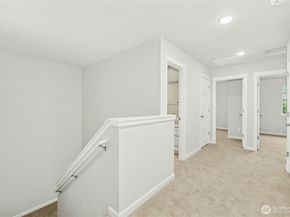 27113 30th Place S 23, Kent WA 98032