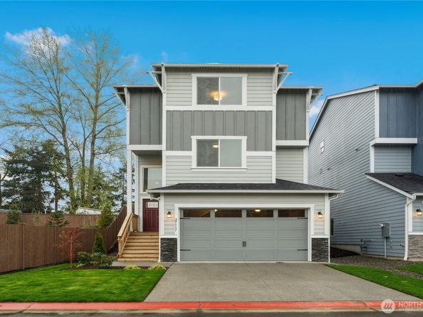 27113 30th Place S 23, Kent WA 98032