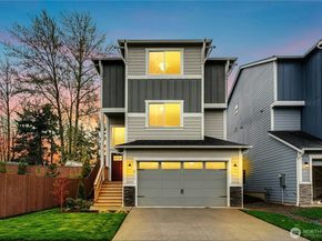27113 30th Place S 23, Kent WA 98032