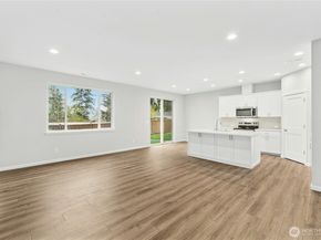 27113 30th Place S 23, Kent WA 98032