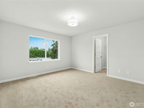 27113 30th Place S 23, Kent WA 98032