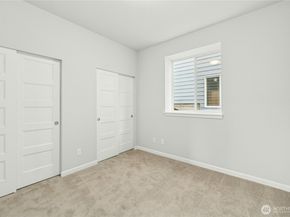 27113 30th Place S 23, Kent WA 98032