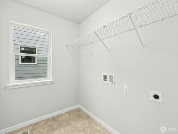 27113 30th Place S 23, Kent WA 98032