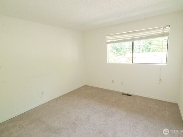 529 SW 324th, Federal Way WA 98023