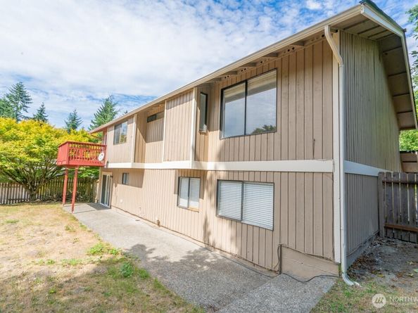 529 SW 324th, Federal Way WA 98023