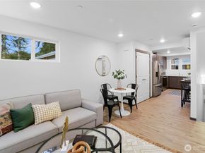 1359 Nolta Loop NE, Bainbridge Island WA 98110