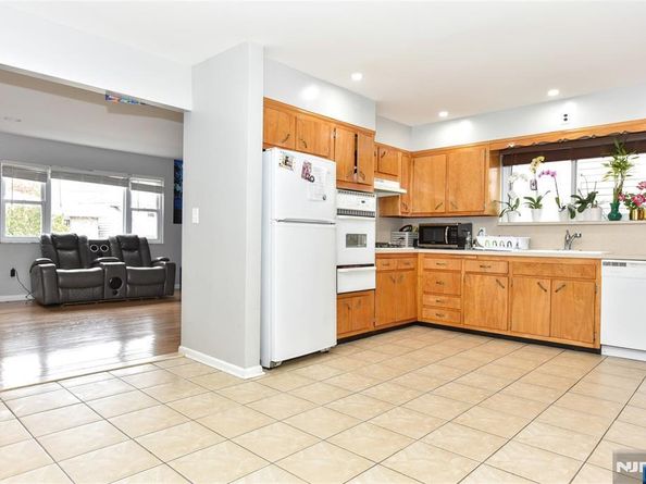 220-222 8th Street, Fairview NJ 07022