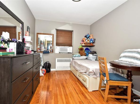 220-222 8th Street, Fairview NJ 07022