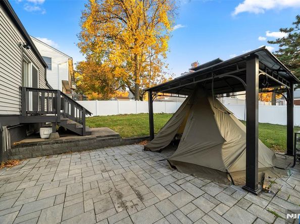 636 Elm Avenue, Ridgefield NJ 07657