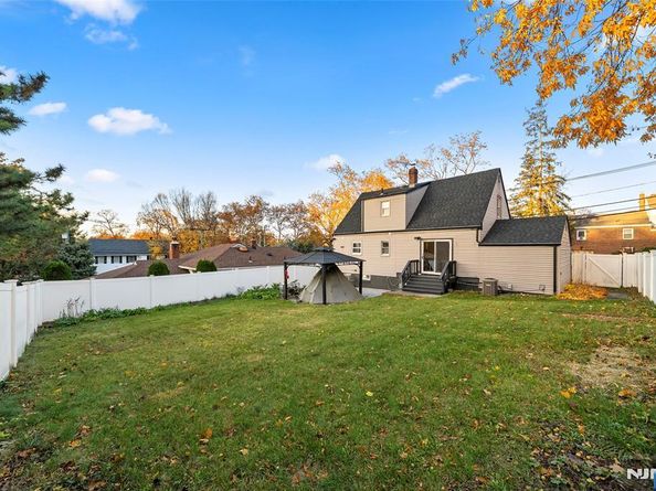 636 Elm Avenue, Ridgefield NJ 07657