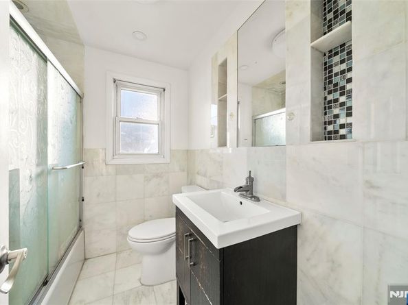 636 Elm Avenue, Ridgefield NJ 07657